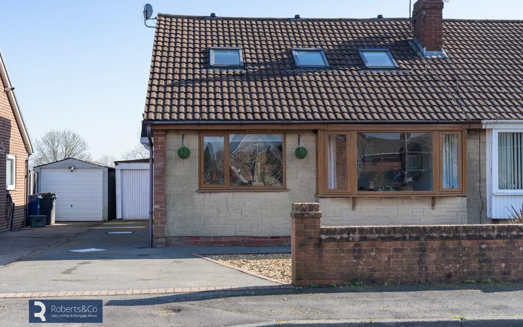 Brookdale, New Longton 4 bed semidetached house £249,000