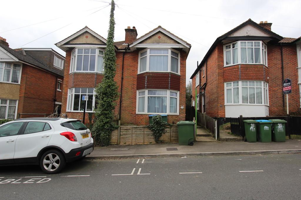 Sirdar Road, Southampton 4 bed terraced house £1,200 pcm (£277 pw)