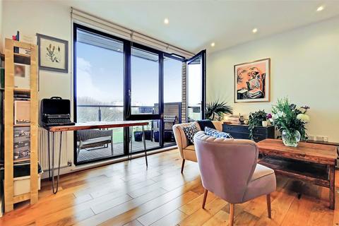 3 bedroom apartment to rent, Palmers Road, London, E2