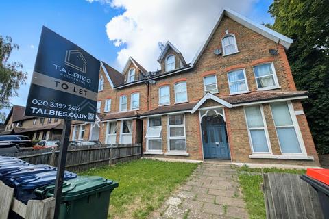 Studio to rent, Torrington Park, North Finchley N12