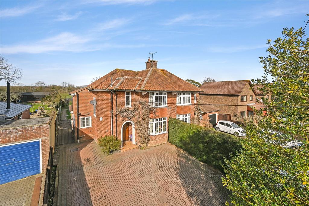 Sandyhurst Lane, Ashford, Kent, TN25 3 bed semidetached house £475,000