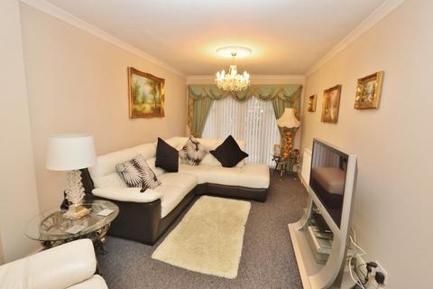16 Heather Drive, Romford, RM1 4SP