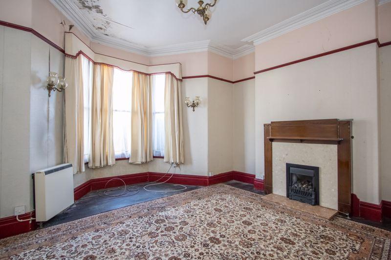 Clive Place, Penarth 4 bed terraced house £525,000