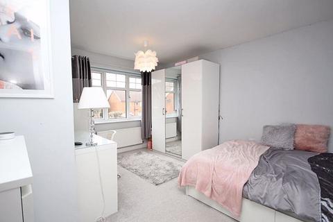 25 Allington Drive, Great Coates, Grimsby, DN37 9FF