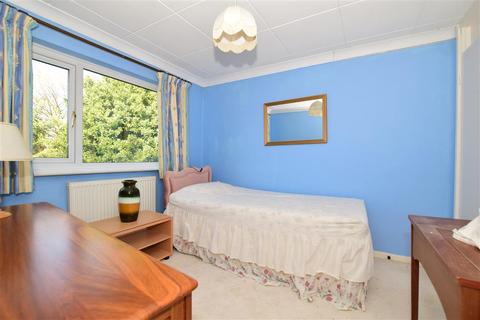 15 Churchside, Vigo, Gravesend, DA13 0SJ