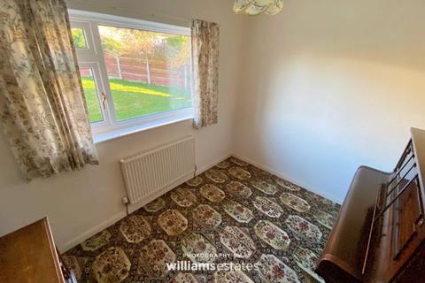6 Parc Bron Deg, Dyserth, Rhyl, LL18 6BQ