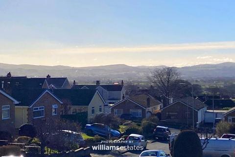 6 Parc Bron Deg, Dyserth, Rhyl, LL18 6BQ
