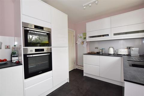 16 Dering Road, Herne Bay, CT6 5RD