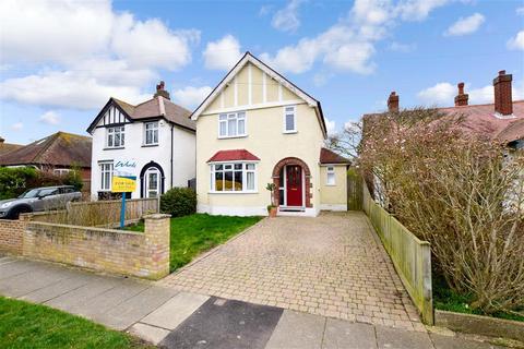 16 Dering Road, Herne Bay, CT6 5RD