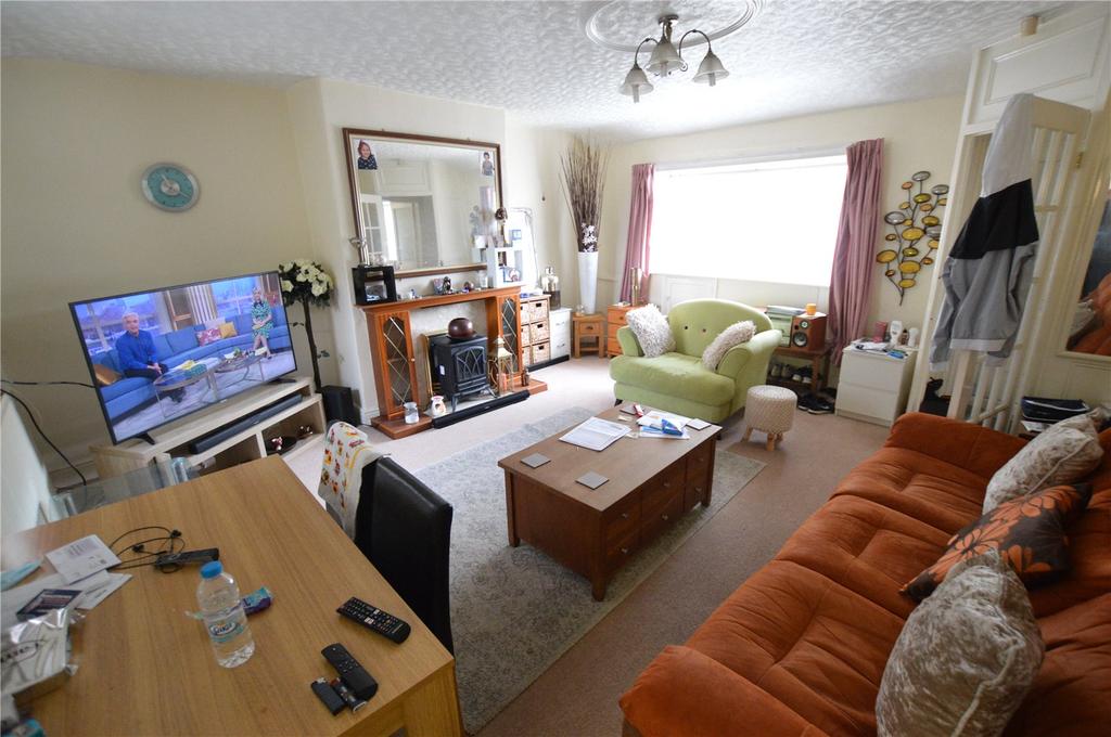 Haycliffe Lane, Bradford, West Yorkshire 1 bed bungalow £30,000