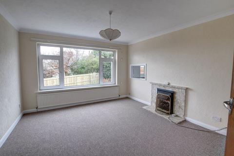 2 bedroom detached bungalow to rent, Saxon Avenue, Exeter