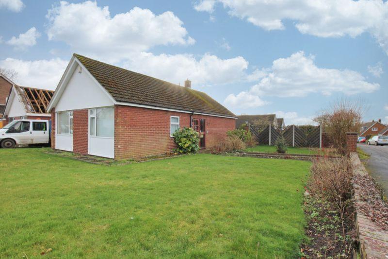 Mount Close, Nantwich, Cheshire 2 bed detached bungalow £300,000