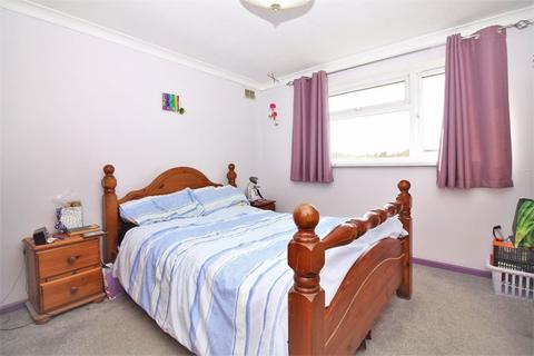 32 Henley View, Crewkerne, TA18 8JD