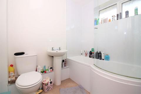 32 Henley View, Crewkerne, TA18 8JD