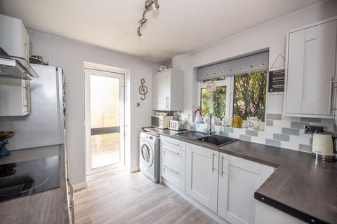 6 Birch Path, Uckfield, TN22 1UD