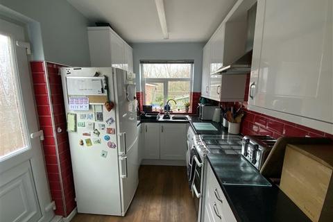 30 Arnold Avenue, Sheffield, S12 3JB
