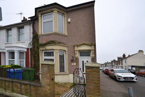 44 Coronation Road, Sheerness, ME12 2QW