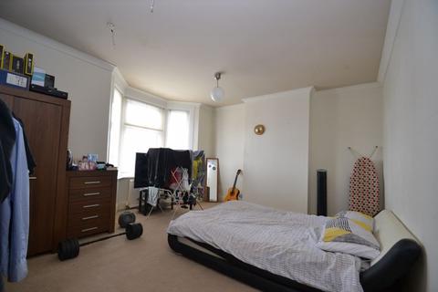 44 Coronation Road, Sheerness, ME12 2QW