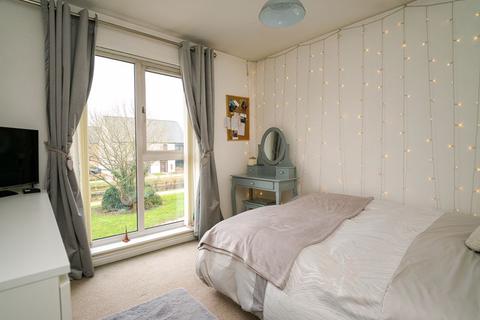 26 Beddall Way, Ketley, Telford, TF1 5FN