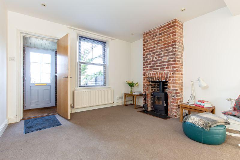 Thorney Road, Emsworth 2 bed terraced house £315,000