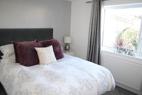 16 Graham Drive, Rhyl, LL18 3RT
