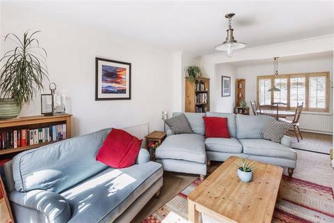 140 Holland Road, Oxted, RH8 9BH