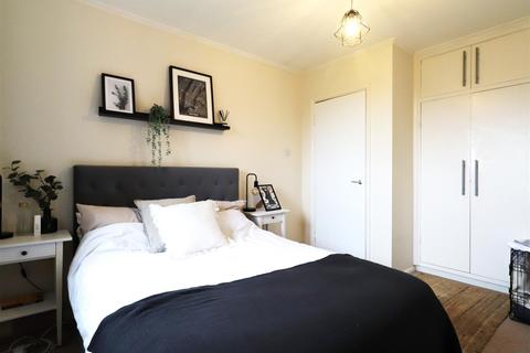 190 Station Road, Crayford, Dartford, DA1 3QQ