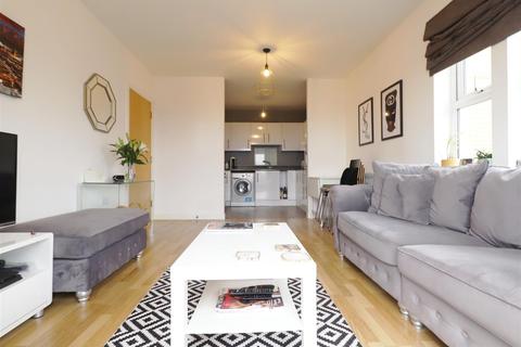 7 Constance Grove, Dartford, DA1 2GA
