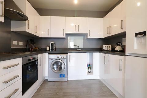 7 Constance Grove, Dartford, DA1 2GA