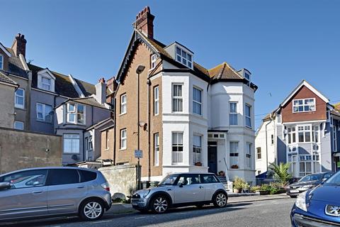 40a Eversley Road, Bexhill-on-sea, TN40 1HE