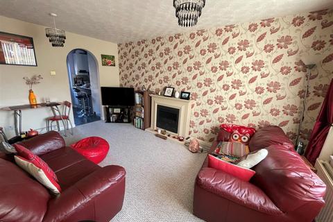 48 Clos Cilsaig, Dafen, Llanelli, SA14 8QU