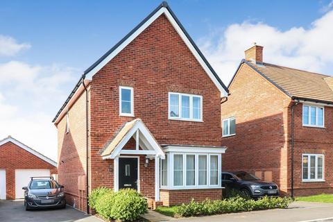 9 Orchard Way, Boreham, Chelmsford, CM3 3GQ