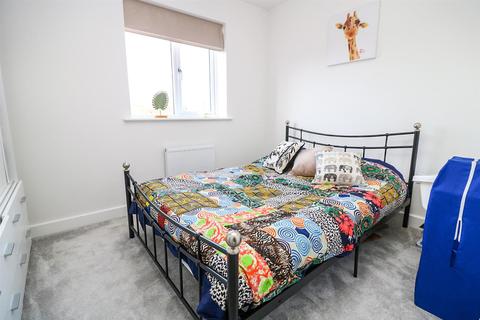 9 Orchard Way, Boreham, Chelmsford, CM3 3GQ