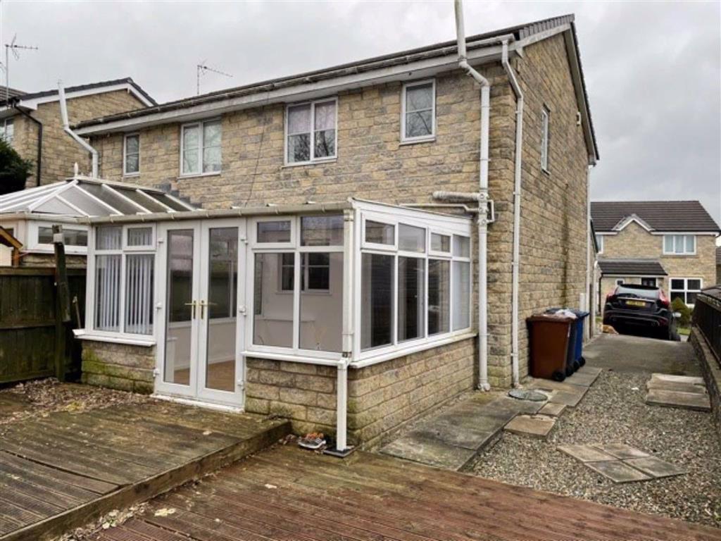 Begonia View, Lower Darwen 3 bed semidetached house £650 pcm (£150 pw)