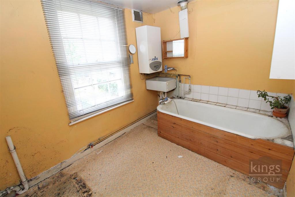Bathroom (19).jpg