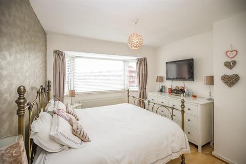 98 Beech Road, Sale, M33 2FA
