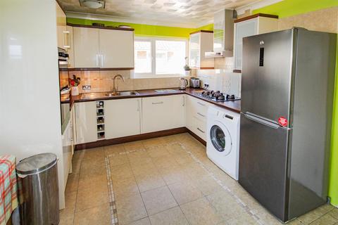 28 Bramble Rise, Brighton, BN1 5GF