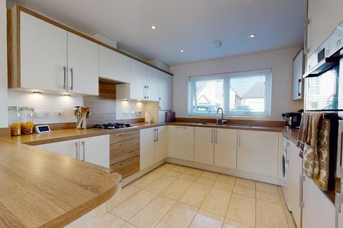 2 Melanie Close, Folkestone, CT19 5UW