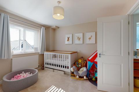2 Melanie Close, Folkestone, CT19 5UW
