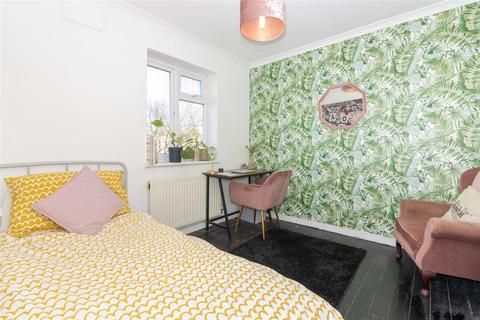 12 Barrington Close, Goring By Sea, Worthing, BN12 4RJ