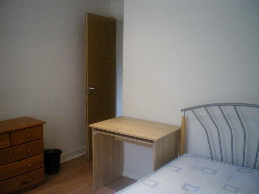 Bedroom 2 2.JPG