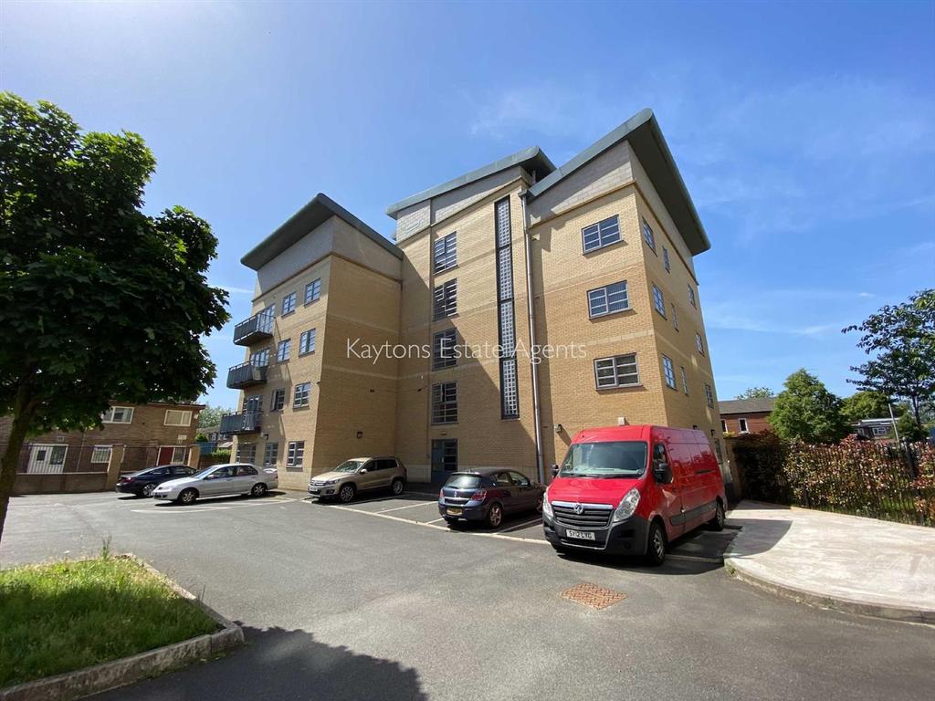 Linford Gardens, Boundary Lane 2 bed apartment £800 pcm (£185 pw)