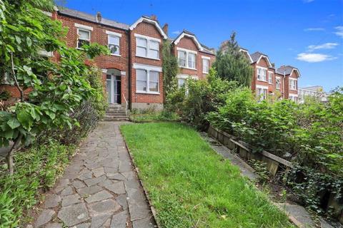 27a Oaksford Avenue, London, SE26 6AR
