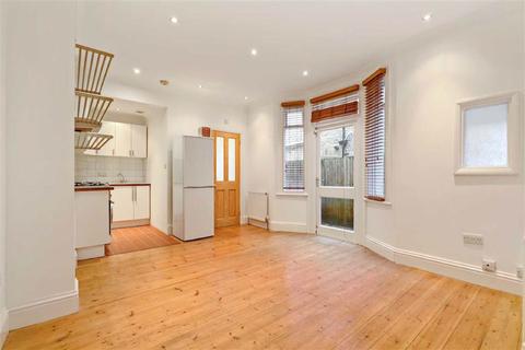 27a Oaksford Avenue, London, SE26 6AR
