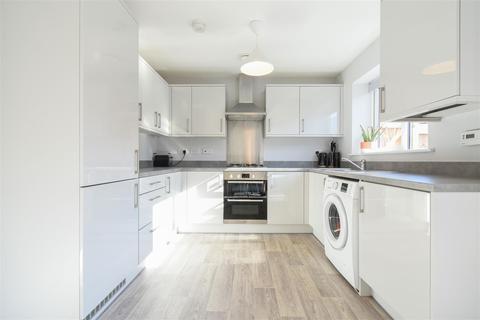 32 Eclipse Road, Blackburn, BB2 5EZ