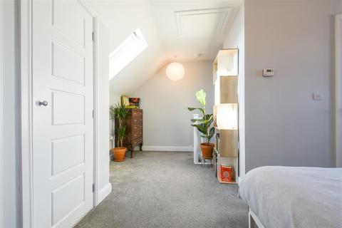 32 Eclipse Road, Blackburn, BB2 5EZ