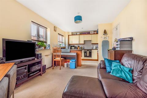 17 School Meadow, Guildford, GU2 8GY