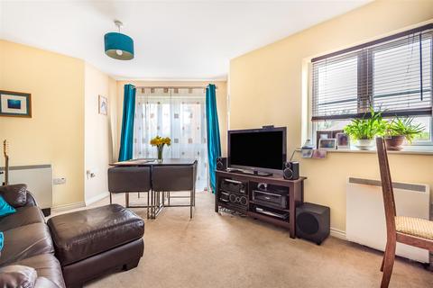 17 School Meadow, Guildford, GU2 8GY
