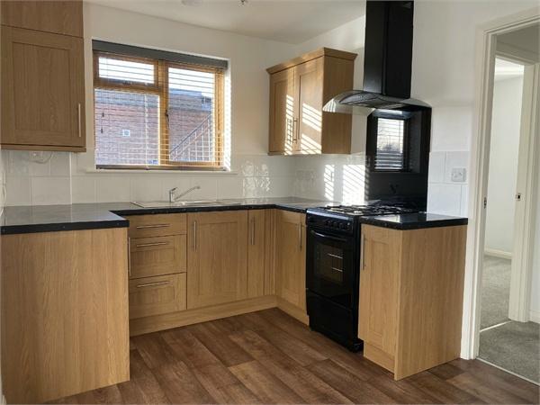 Eden Place, Gravesend, DA12 2 bed flat - £825 pcm (£190 pw)