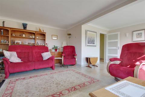 111 Alinora Crescent, Goring By Sea, Worthing, BN12 4HJ